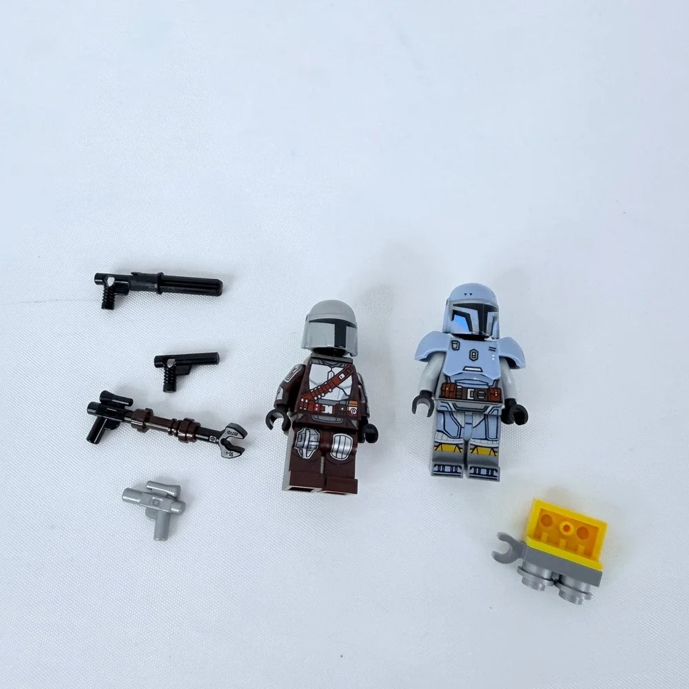 LEGO‎ Star Wars Mandalorian Minifigures Din Djarin & Paz Vizsla with Accessories